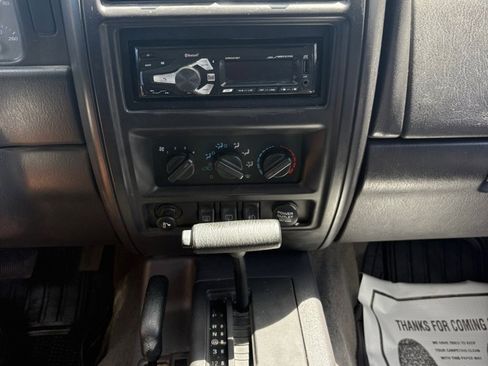 Used 1999 Jeep Cherokee Sport AWD/4WD image 15