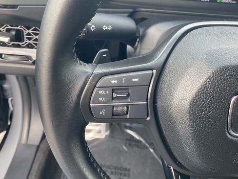 Used 2025 Honda Accord Sport image 26