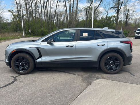 Used 2024 Chevrolet Blazer EV AWD Police image 2