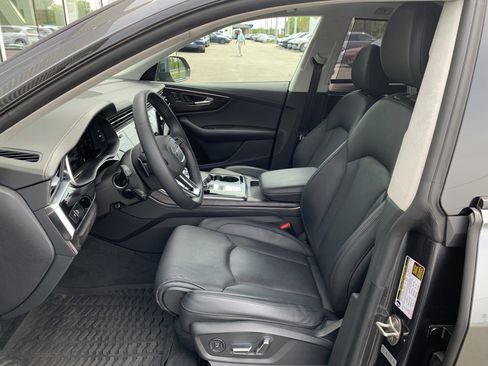Certified 2023 Audi Q8 Prestige w/ Prestige Package AWD/4WD image 5