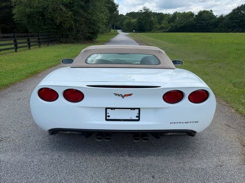 Used 2008 Chevrolet Corvette Convertible w/ Preferred Equipment Group RWD image 4