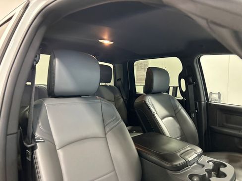 Used 2024 RAM 3500 Tradesman image 33