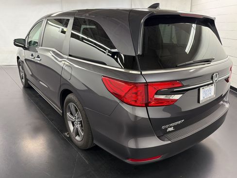 Used 2024 Honda Odyssey EX image 3