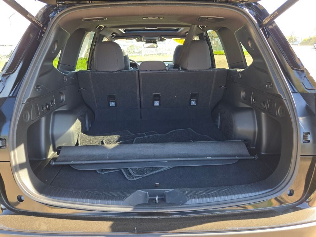 Certified 2025 Subaru Forester Premium AWD/4WD image 16
