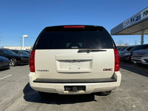 Used 2013 GMC Yukon SLT w/ SLT-2 Equipment Package image 7