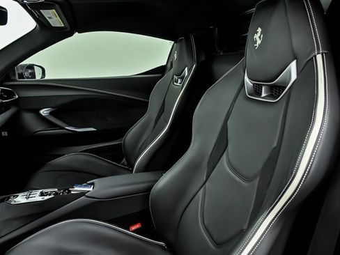 Used 2024 Ferrari 296 GTS RWD image 22
