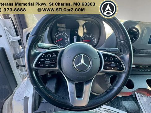 Used 2022 Mercedes-Benz Sprinter 1500 image 10