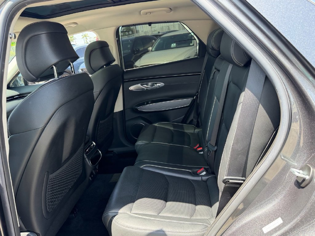 Used 2022 Genesis GV70 2.5T w/ Advanced Package AWD/4WD image 12