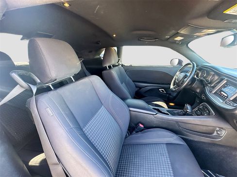 Used 2019 Dodge Challenger SXT image 25