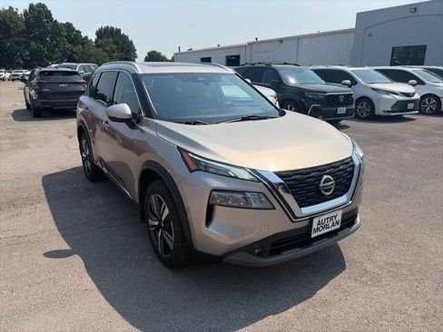 Used 2021 Nissan Rogue SL AWD/4WD image 8