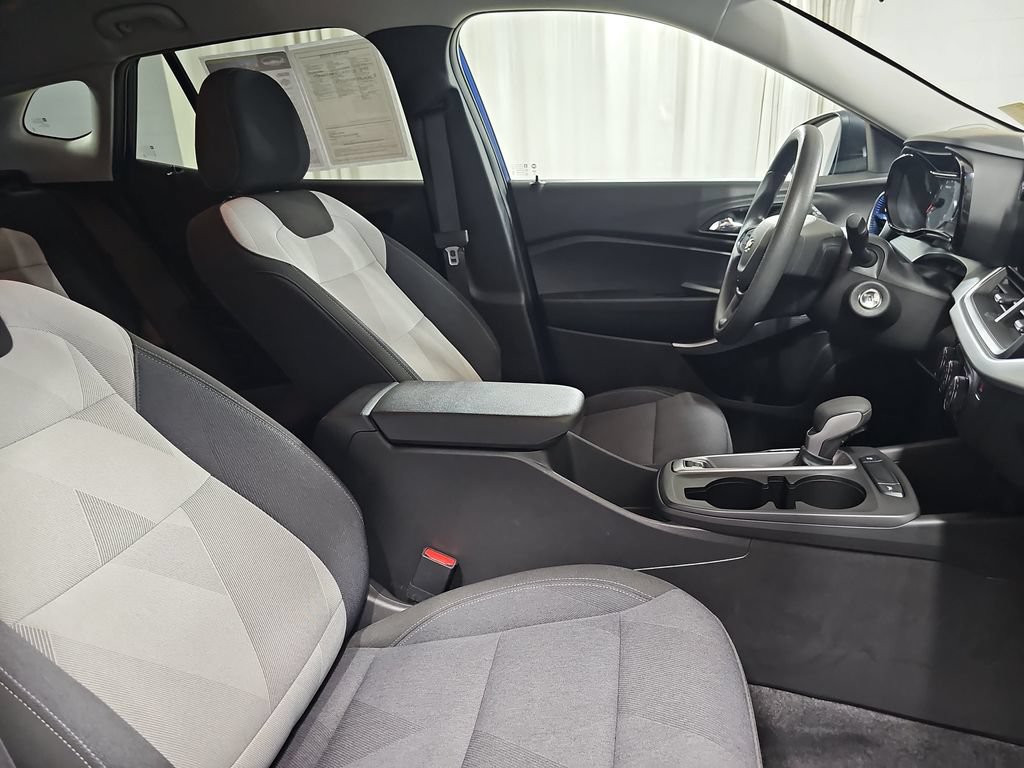 Certified 2024 Chevrolet Trax LS FWD image 13