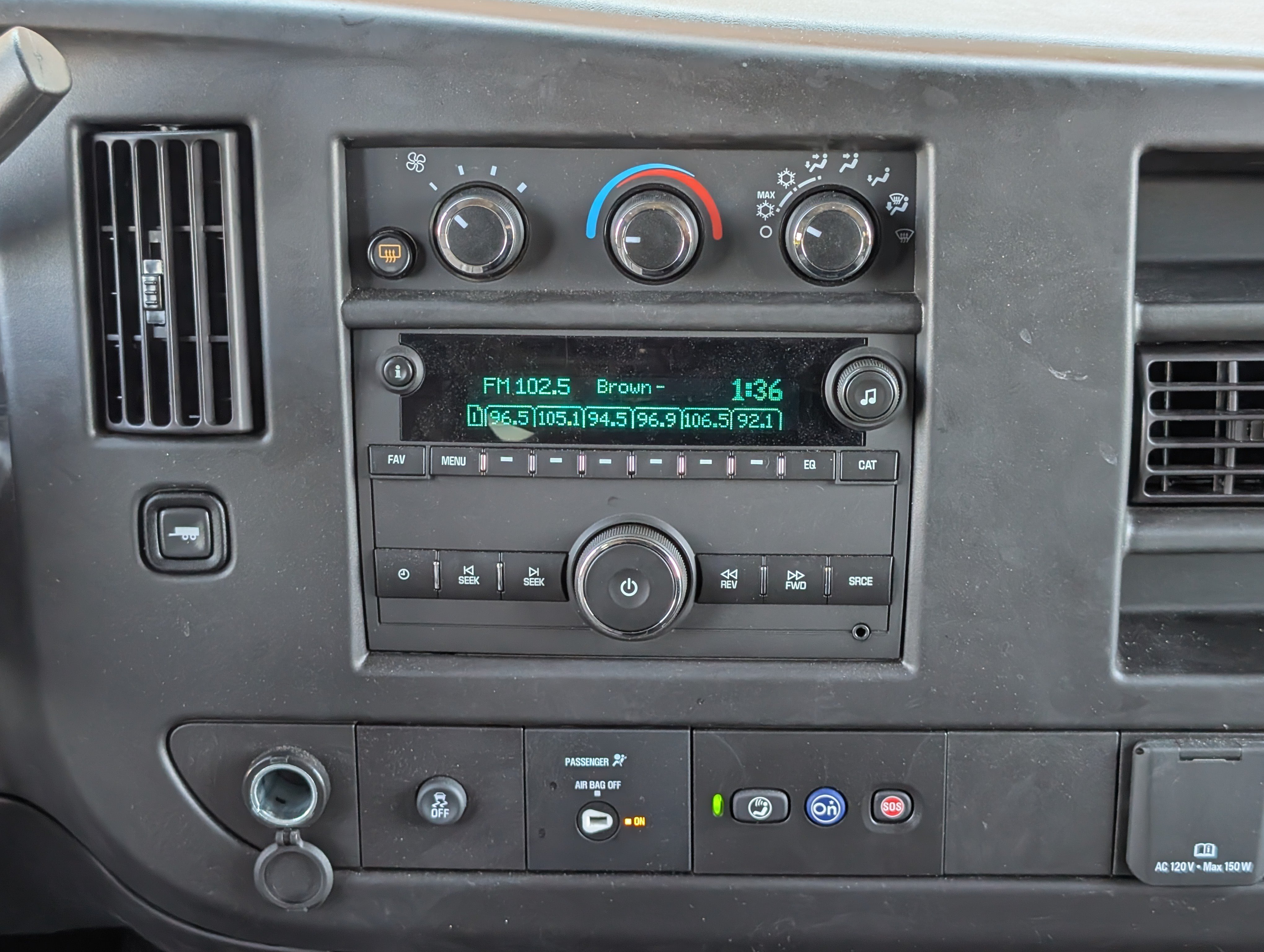 Used 2024 Chevrolet Express 3500 LS RWD image 27