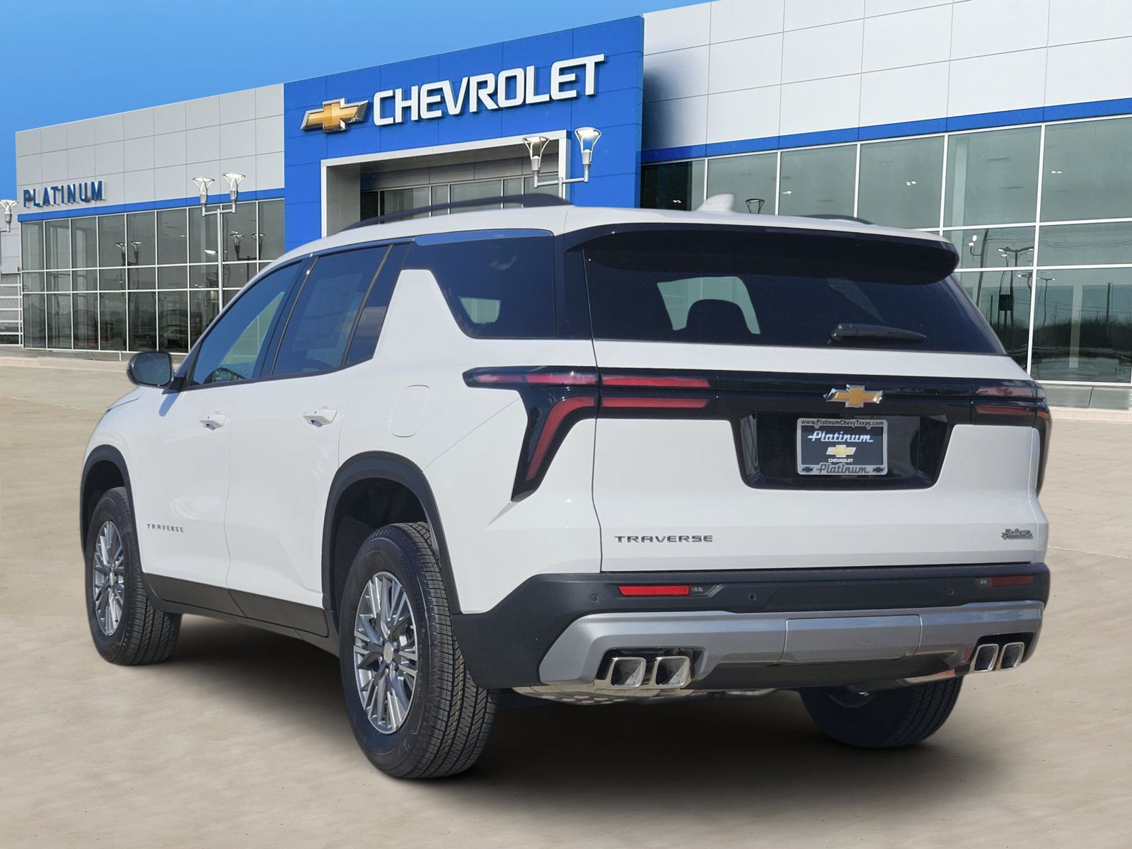 New 2027 Chevrolet Traverse LT FWD image 4