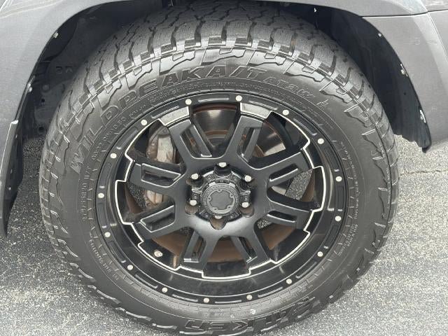 Used 2018 Toyota 4Runner SR5 Premium RWD image 11