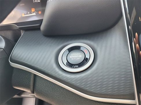 New 2025 Jeep Grand Cherokee L Altitude image 30