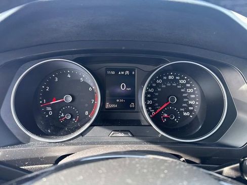 Used 2018 Volkswagen Tiguan SEL image 37