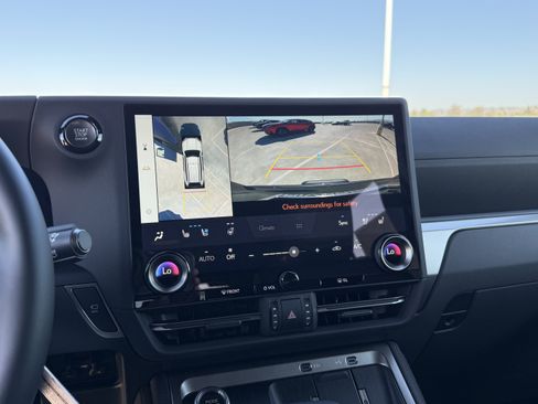New 2026 Lexus GX 550 AWD/4WD image 27