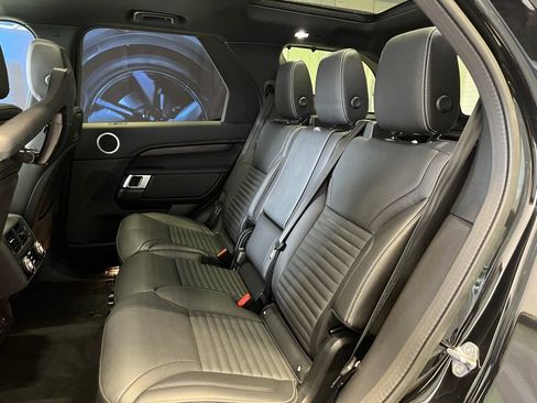 Used 2023 Land Rover Discovery S R-Dynamic AWD/4WD image 24