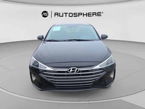 Used 2020 Hyundai Elantra SE w/ Cargo Package (C1) FWD image 2