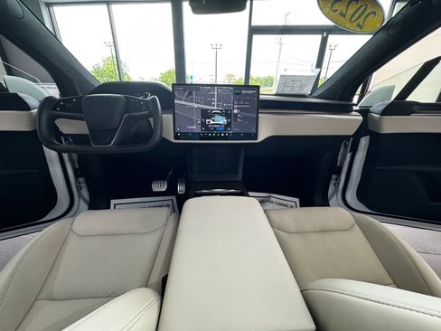 Used 2023 Tesla Model X AWD/4WD image 26