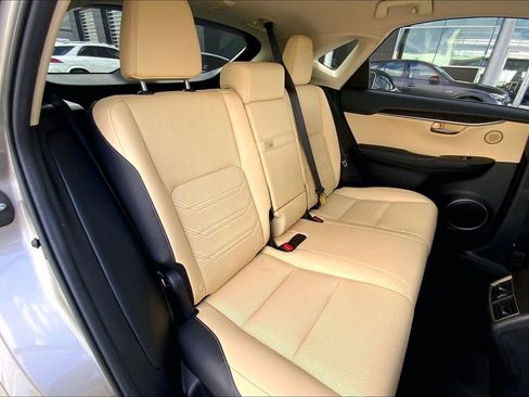 Used 2018 Lexus NX 300 image 17