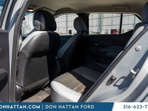 Used 2021 Nissan Kicks SR w/ SR Premium Package image 16