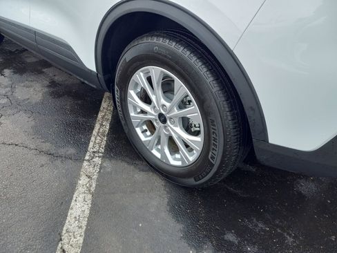 Used 2023 Ford Escape Active w/ Cold Weather Package image 10