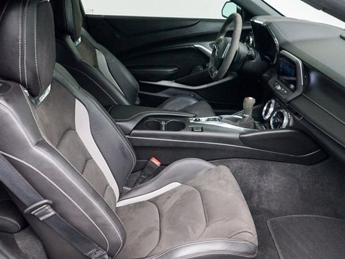 Used 2019 Chevrolet Camaro SS image 21