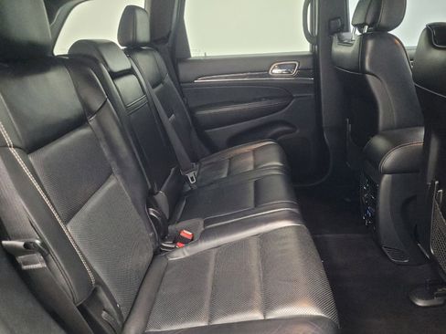 Used 2017 Jeep Grand Cherokee Overland image 19