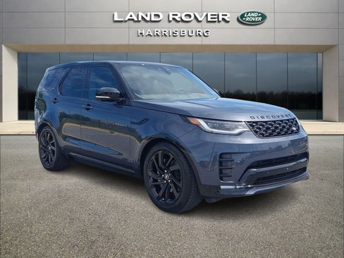 Used 2025 Land Rover Discovery Dynamic SE AWD/4WD image 3