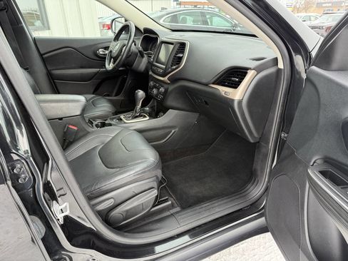 Used 2015 Jeep Cherokee Limited w/ Luxury Group image 11