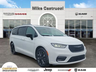 New 2026 Chrysler Pacifica Limited