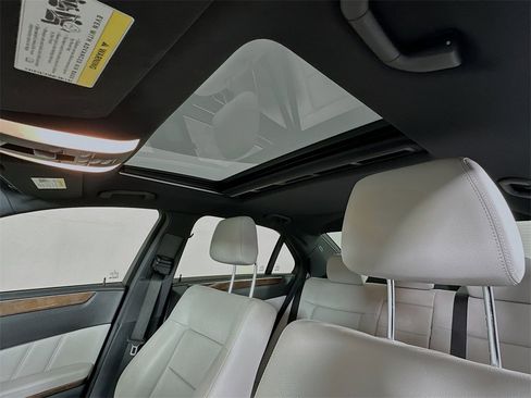 Used 2013 Mercedes-Benz E 350 Sedan image 14
