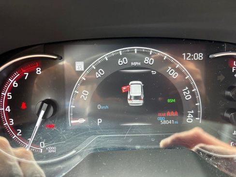 Used 2024 Toyota RAV4 XLE FWD image 20