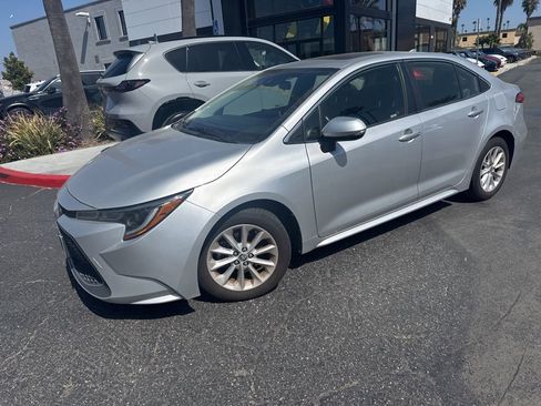 Used 2020 Toyota Corolla XLE w/ Carpet Mat Package (TMS) FWD image 4