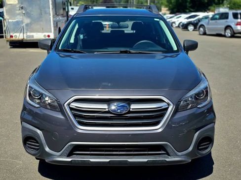 Used 2018 Subaru Outback 2.5i AWD/4WD image 2
