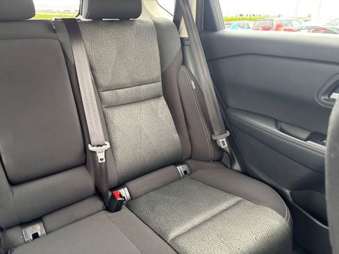 Used 2025 Nissan Rogue SV FWD image 39