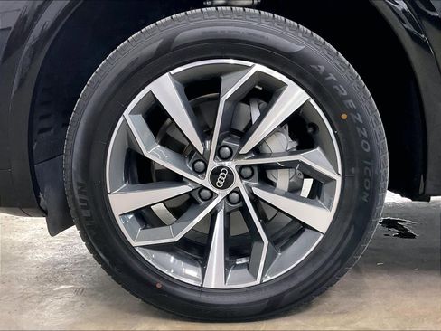 Certified 2023 Audi Q5 2.0T Premium Plus w/ Premium Plus Package AWD/4WD image 12