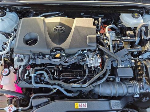 Used 2025 Toyota Camry LE FWD image 22