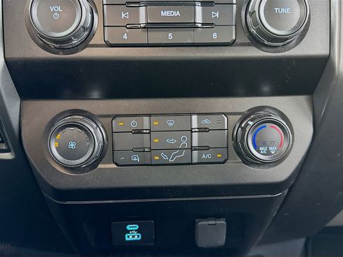 Used 2022 Ford F250 XLT AWD/4WD image 22
