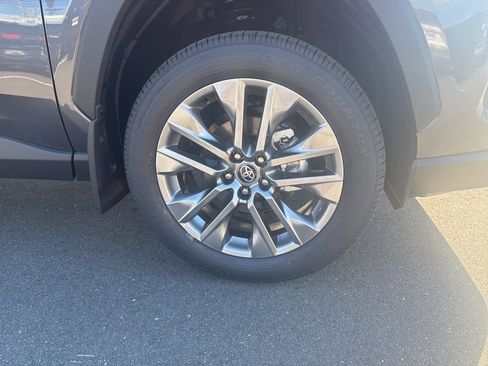 New 2025 Toyota RAV4 Limited image 8