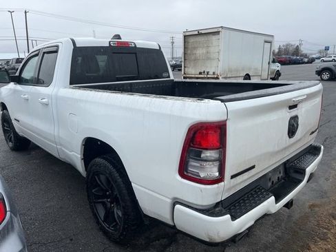 Used 2022 RAM 1500 Big Horn w/ Night Edition AWD/4WD image 4