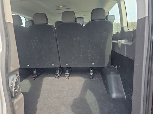 Used 2024 Ford Transit 350 XLT image 5