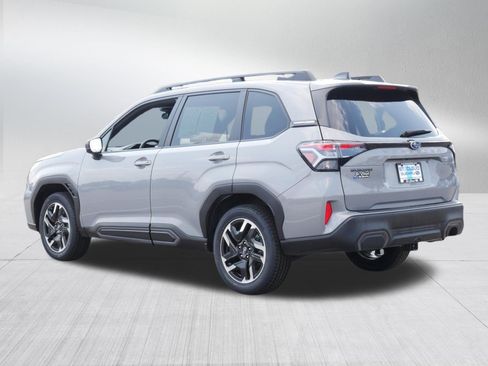 Certified 2025 Subaru Forester Limited w/ Popular Package #1 AWD/4WD image 5