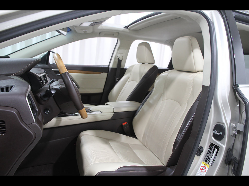 Used 2019 Lexus RX 350 AWD w/ Navigation Package image 5