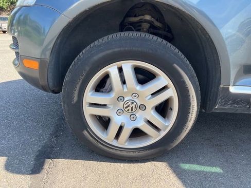 Used 2005 Volkswagen Touareg V8 AWD/4WD image 10