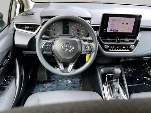 Used 2023 Toyota Corolla LE FWD image 6