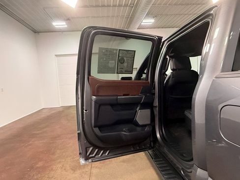 Used 2022 Ford F150 Lariat image 47