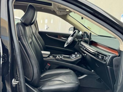 Used 2021 Lincoln Nautilus Reserve image 22