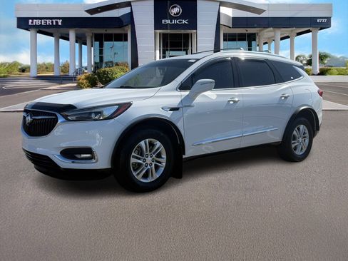 Used 2018 Buick Enclave Essence image 8